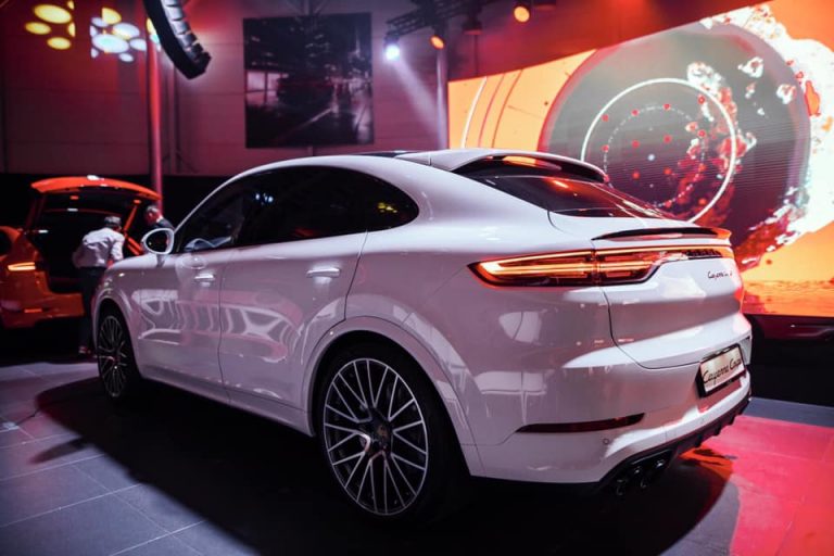 Premiera Porsche Cayenne Coupé